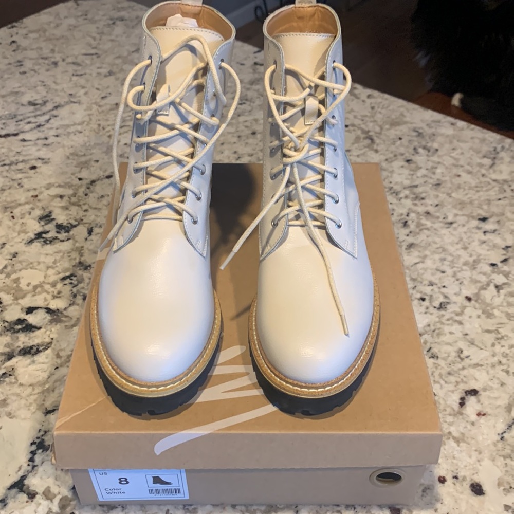 Mi,im Drew White combat boots